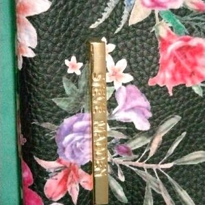 Steve Madden wristlet